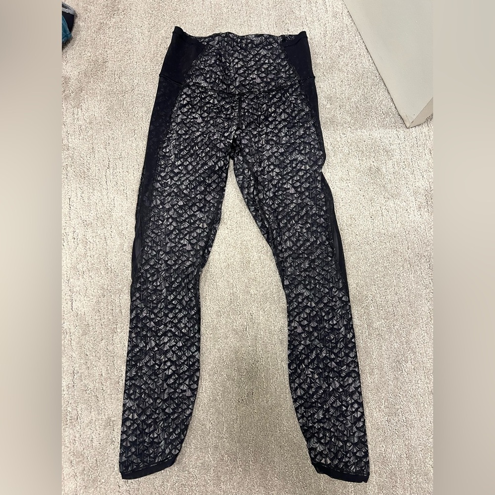 Lululemon lightweight tights